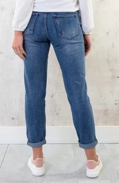 Mom Fit Jeans Dark Blue -Kleding Promotie Winkel Mom Fit Jeans Dark Blue 2 586x900 1