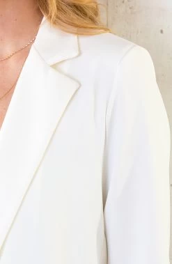 Most Needed Blazer Ecru -Kleding Promotie Winkel Most Needed Blazer Ecru 586x900 1