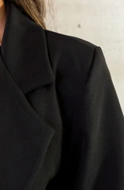 Most Needed Blazer Zwart -Kleding Promotie Winkel Most Needed Blazer Zwart 1 586x900 1