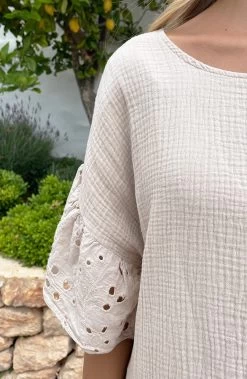 Mousseline Embroidery Oversized Jurk Beige -Kleding Promotie Winkel Mousseline Embroidery Oversized Jurk Beige 1 586x900 1