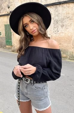 Mousseline Off-Shoulder Top Zwart -Kleding Promotie Winkel Mousseline Off Shoulder Top Zwart12 7 586x900 1