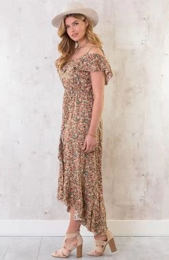 Off Shoulder Maxi Jurk Bloemen Beige -Kleding Promotie Winkel Off Shouder Maxi Jurk Bloemen beige 4 586x900 1