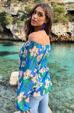 Off Shoulder Blouse Tropical Kobalt -Kleding Promotie Winkel Off Shoulder Blouse Tropical Kobalt 1 586x900 1