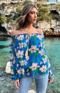 Off Shoulder Blouse Tropical Kobalt -Kleding Promotie Winkel Off Shoulder Blouse Tropical Kobalt 4 586x900 1