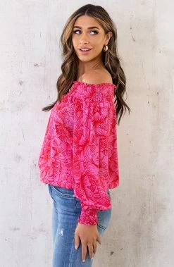 Off Shoulder Top Bloemen Roze Rood 10 Off Shoulder Top Bloemen Roze Rood -Kleding Promotie Winkel Off Shoulder Top Bloemen Roze Rood 2 586x900 1