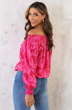 Off Shoulder Top Bloemen Roze Rood 11 Off Shoulder Top Bloemen Roze Rood -Kleding Promotie Winkel Off Shoulder Top Bloemen Roze Rood 4 586x900 1