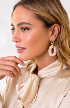 Oval Luxury Oorbellen Creme -Kleding Promotie Winkel Oval Luxury Oorbellen Creme 2 586x900 1