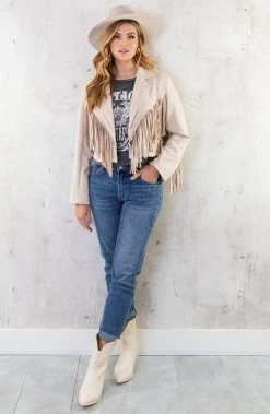 Stonewash T-shirt Vintage Star 19 Stonewash T-shirt Vintage Star -Kleding Promotie Winkel Oversized Fringe Jacket Beige 2 586x900 1
