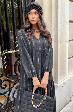 Oversized Jurk Golden Stripes Zwart -Kleding Promotie Winkel Oversized Jurk Golden Stripes Zwart 6 586x900 1