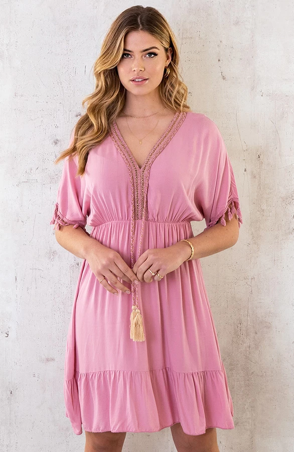 Oversized Jurk Gouden Detail Dust Pink 5 Oversized Jurk Gouden Detail Dust Pink - Afbeelding 3