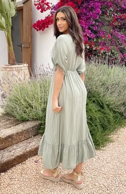 Oversized Jurk Gouden Detail Maxi Army -Kleding Promotie Winkel Oversized Jurk Gouden Detail Maxi Army 5 586x900 1