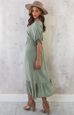 Oversized Jurk Gouden Detail Maxi Army -Kleding Promotie Winkel Oversized Jurk Gouden Detail Maxi Army 5 586x900 2