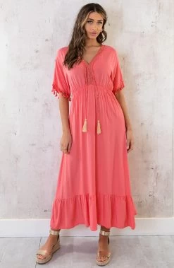 Oversized Jurk Gouden Detail Maxi Koraal 9 Oversized Jurk Gouden Detail Maxi Koraal -Kleding Promotie Winkel Oversized Jurk Gouden Detail Maxi Koraal 2 586x900 1