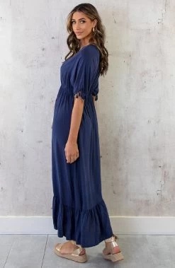 Oversized Jurk Gouden Detail Maxi Marine -Kleding Promotie Winkel Oversized Jurk Gouden Detail Maxi Marine 6 586x900 2