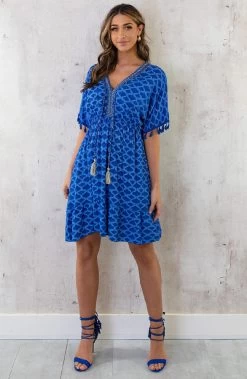 Oversized Jurk Gouden Detail Print Kobalt -Kleding Promotie Winkel Oversized Jurk Gouden Detail Print Kobalt 1 586x900 1