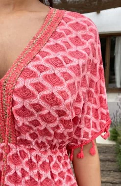 Oversized Jurk Gouden Detail Print Koraal -Kleding Promotie Winkel Oversized Jurk Gouden Detail Print Koraal 1 586x900 1