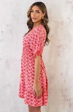 Oversized Jurk Gouden Detail Print Koraal -Kleding Promotie Winkel Oversized Jurk Gouden Detail Print Koraal 4 586x900 2