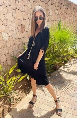 Oversized Jurk Gouden Detail Zwart 13 Oversized Jurk Gouden Detail Zwart -Kleding Promotie Winkel Oversized Jurk Gouden Detail Zwart 586x900 1