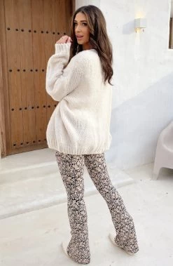 Oversized Knitted Vest Ecru 18 Oversized Knitted Vest Ecru -Kleding Promotie Winkel Oversized Knitted Vest Ecru 3 586x900 1