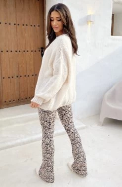 Oversized Knitted Vest Ecru 16 Oversized Knitted Vest Ecru -Kleding Promotie Winkel Oversized Knitted Vest Ecru 4 586x900 1