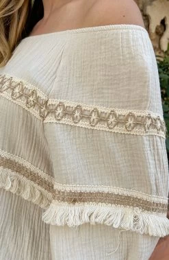 Oversized Off Shoulder Boho Blouse Beige -Kleding Promotie Winkel Oversized Off Shoulder Boho Blouse Beige1 3 586x900 1