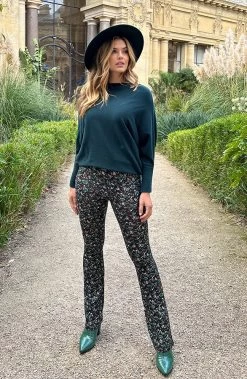 Flared Broek Wild Flower Smaragd -Kleding Promotie Winkel Oversized Soft Trui Smaragdgroen 1 586x900 1