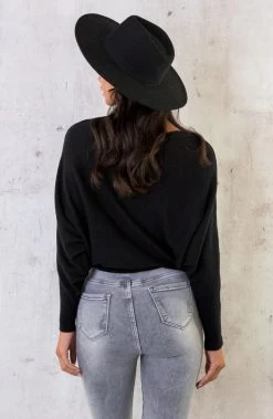Oversized Soft Trui Zwart -Kleding Promotie Winkel Oversized Soft Trui Zwart 1 586x900 1