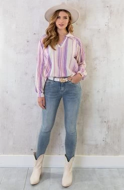 Oversized V-Hals Blouse Aztec Lila Roze -Kleding Promotie Winkel Oversized V Hals Blouse Aztec Lila Roze 2 586x900 1