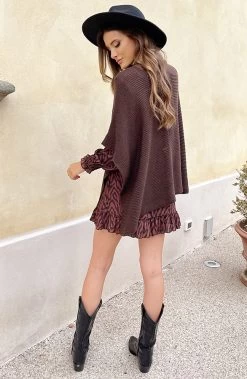 Overslag Poncho Choco -Kleding Promotie Winkel Overslag Poncho Choco 10 586x900 1