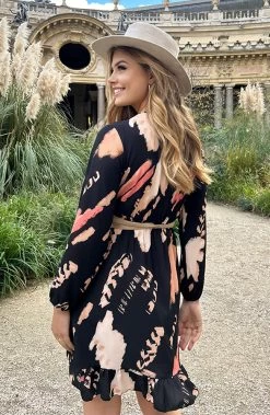 Overslag Print Jurk Zwart Beige -Kleding Promotie Winkel Overslag Print Jurk Zwart Beige 5 586x900 1