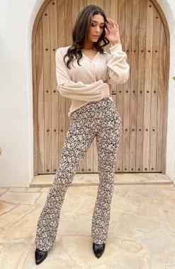 Plisse Blouse Met Ruches Mouw Beige -Kleding Promotie Winkel Plisse Blouse Met Ruches Mouw Beige 5 586x900 1