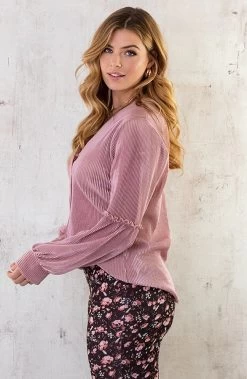 Plisse Blouse Met Ruches Mouw Dust Roze -Kleding Promotie Winkel Plisse Blouse Met Ruches Mouw Dust Roze 4 586x900 1