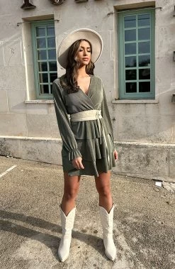 Plisse Laagjes Jurk Army -Kleding Promotie Winkel Plisse Laagjes Jurk Army 4 586x900 1