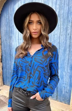 Print Blouse Zebra Kobalt 19 Print Blouse Zebra Kobalt -Kleding Promotie Winkel Print Blouse Zebra Kobalt 3 586x900 2