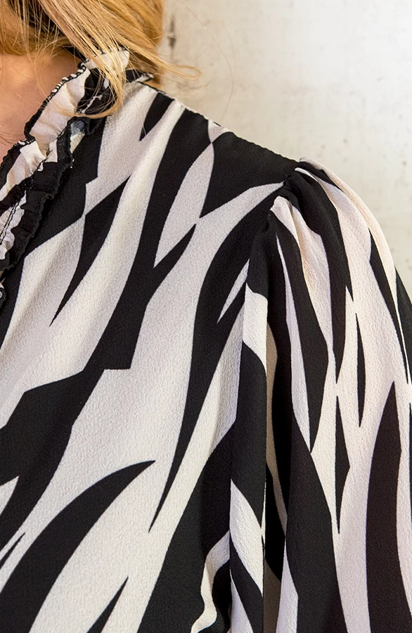 Ruches Jurk Zebra Zwart Beige 6 Ruches Jurk Zebra Zwart Beige - Afbeelding 4