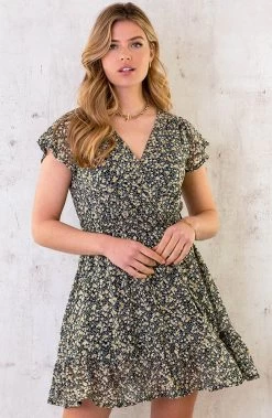Ruffle Jurk Bloemen Geel 9 Ruffle Jurk Bloemen Geel -Kleding Promotie Winkel Ruffle Jurk Bloemen geel marine 2 586x900 1