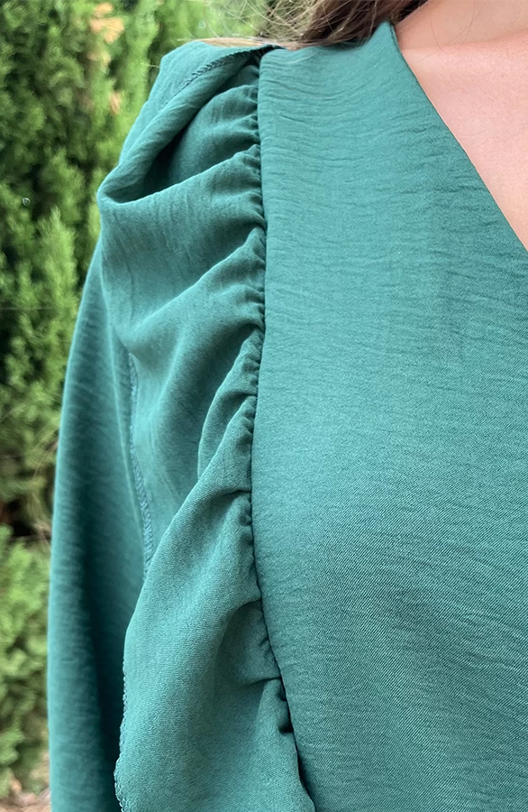 Ruffle V-hals Blouse Smaragd 8 Ruffle V-hals Blouse Smaragd - Afbeelding 6