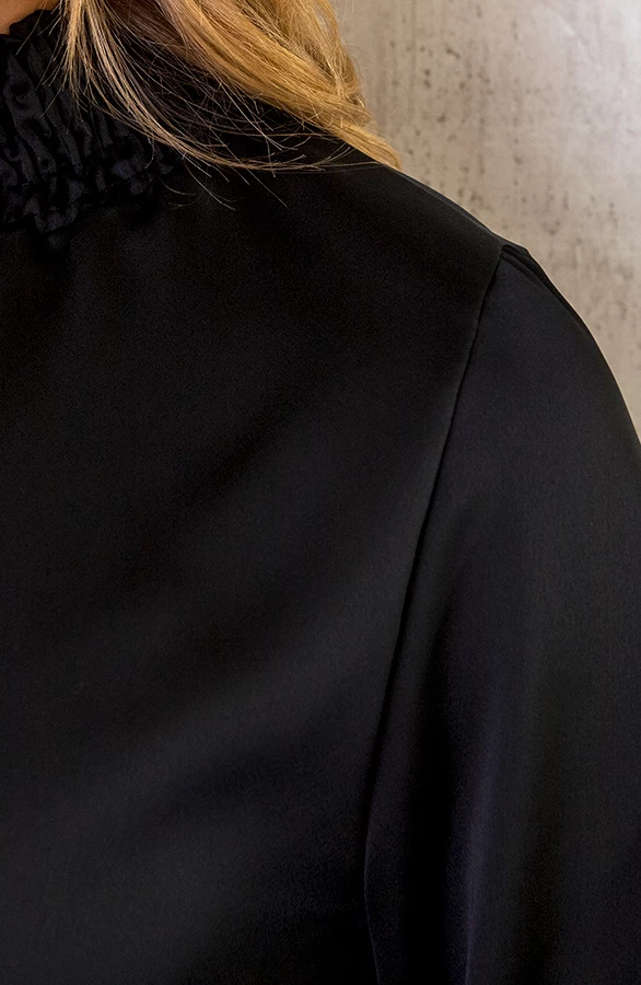 Satijnen Col Blouse Zwart 9 Satijnen Col Blouse Zwart - Afbeelding 7