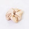 Scrunchie Silk Beige -Kleding Promotie Winkel Scrunchie Silk Beige 586x900 1