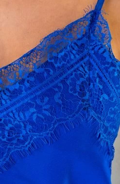 Silk Lace Spaghetti Top Kobalt -Kleding Promotie Winkel Silk Lace Spaghetti Top Kobalt 1 586x900 3