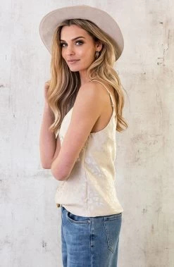 Silk Leopard Spaghetti Top Beige 12 Silk Leopard Spaghetti Top Beige -Kleding Promotie Winkel Silk Leopard Spaghetti Top Beige 2 586x900 1