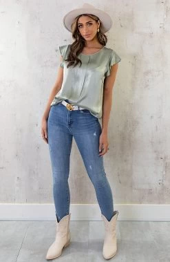 Lage Cowboyboots Beige 25 Lage Cowboyboots Beige -Kleding Promotie Winkel Silk Oversized Ruffle Sleeve Top Dust Mint 1 586x900 1