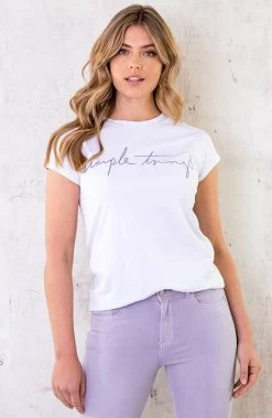 Simple Things Top Wit Lila -Kleding Promotie Winkel Simple Things Top Wit Lila 4 586x900 2