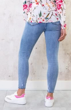 Skinny Jeans High Waist Damaged Light Blue -Kleding Promotie Winkel Skinny Jeans High Waist Damaged Light Blue 2 586x900 1