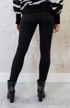 Skinny Jeans High Waist Zwart -Kleding Promotie Winkel Skinny Jeans High Waist Zwart 1 586x900 2