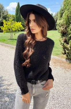 Soft Trui Strepen Zwart -Kleding Promotie Winkel Soft Trui Strepen Zwart 2 586x900 1