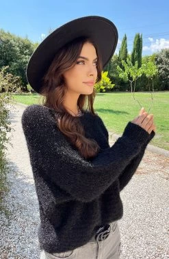 Soft Trui Strepen Zwart -Kleding Promotie Winkel Soft Trui Strepen Zwart 3 586x900 1