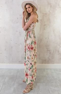 Spaghetti Maxi Jurk Bloemen Palm Beige -Kleding Promotie Winkel Spaghetti Maxi Jurk Bloemen Palm Beige 5 586x900 1