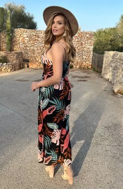 Spaghetti Maxi Jurk Tropic Zwart -Kleding Promotie Winkel Spaghetti Maxi Jurk Tropic Zwart 2 586x900 1