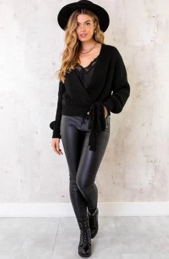 Strik Vest Gebreid Zwart -Kleding Promotie Winkel Strik Vest Gebreid Zwart 2 586x900 3